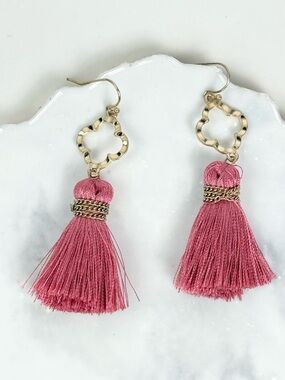 Pink Tassel Clover Drop Earrings Gold Tone Boutique Statement Fashion Earrings